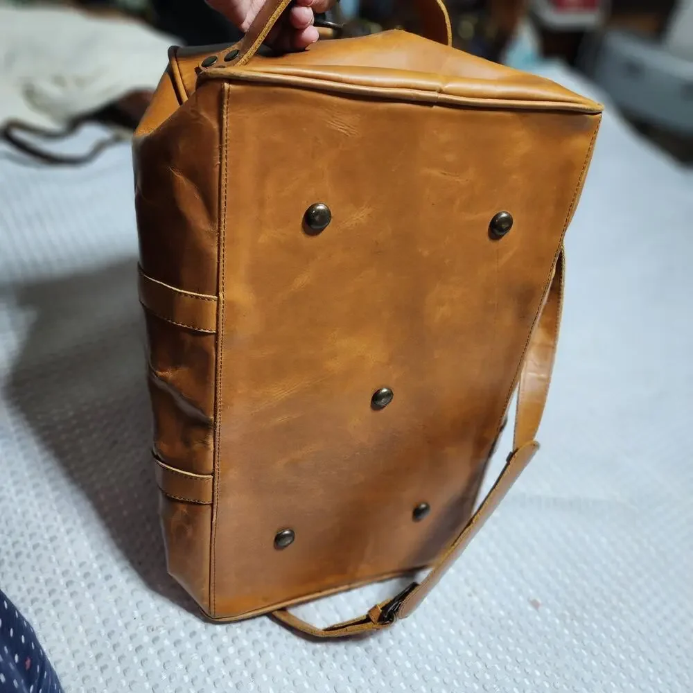CORELA EUC GENUINE LEATHER WEEKENDER BAG
